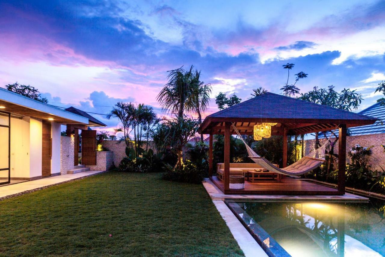 Villa Nonnavana - 12-Minute Walk To Batu Bolong Beach Canggu Exteriör bild